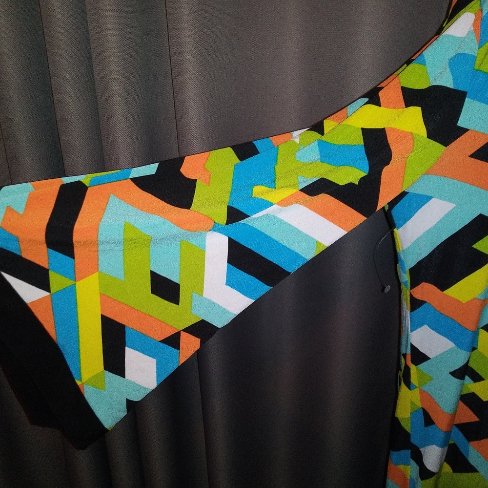 Geometric Dress - Picture 8 of 8